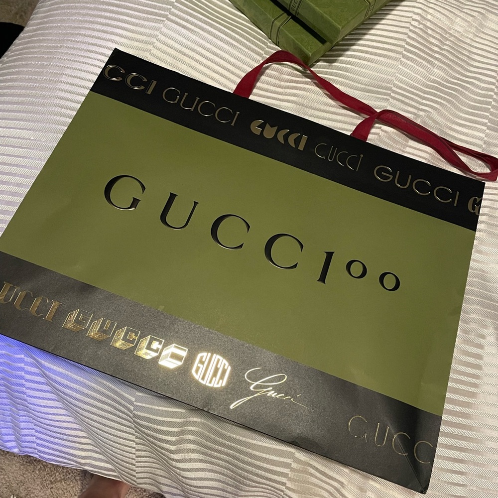 Gucci Shopping Bags